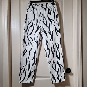 Women's High Waisted Denim Printed Pants in Black and White Size XS